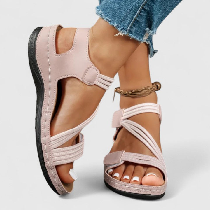 Hana | Sandalias costeras elegantes