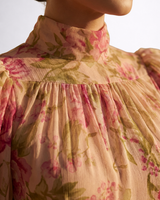 Delaney | Vestido largo de gasa con flores en acuarela