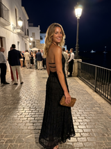 Rosa | Vestido maxi halter con volantes escalonados