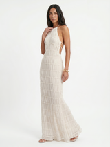 Rosa | Vestido maxi halter con volantes escalonados