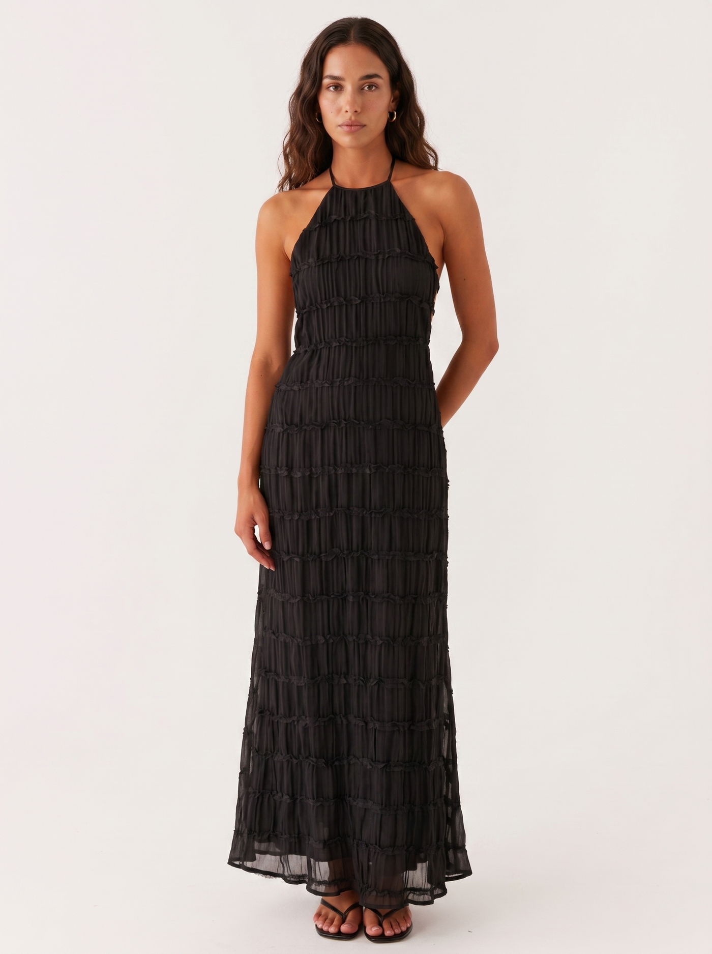 Rosa | Vestido maxi halter con volantes escalonados