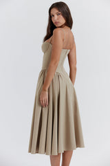 Dilly | Vestido midi estilo corsé