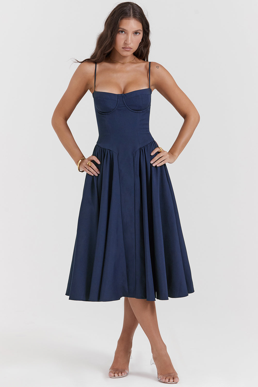Dilly | Vestido midi estilo corsé